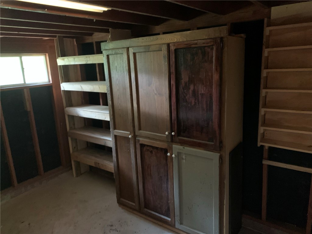 Rural Oaks Sub Rogers - Residential Lease
