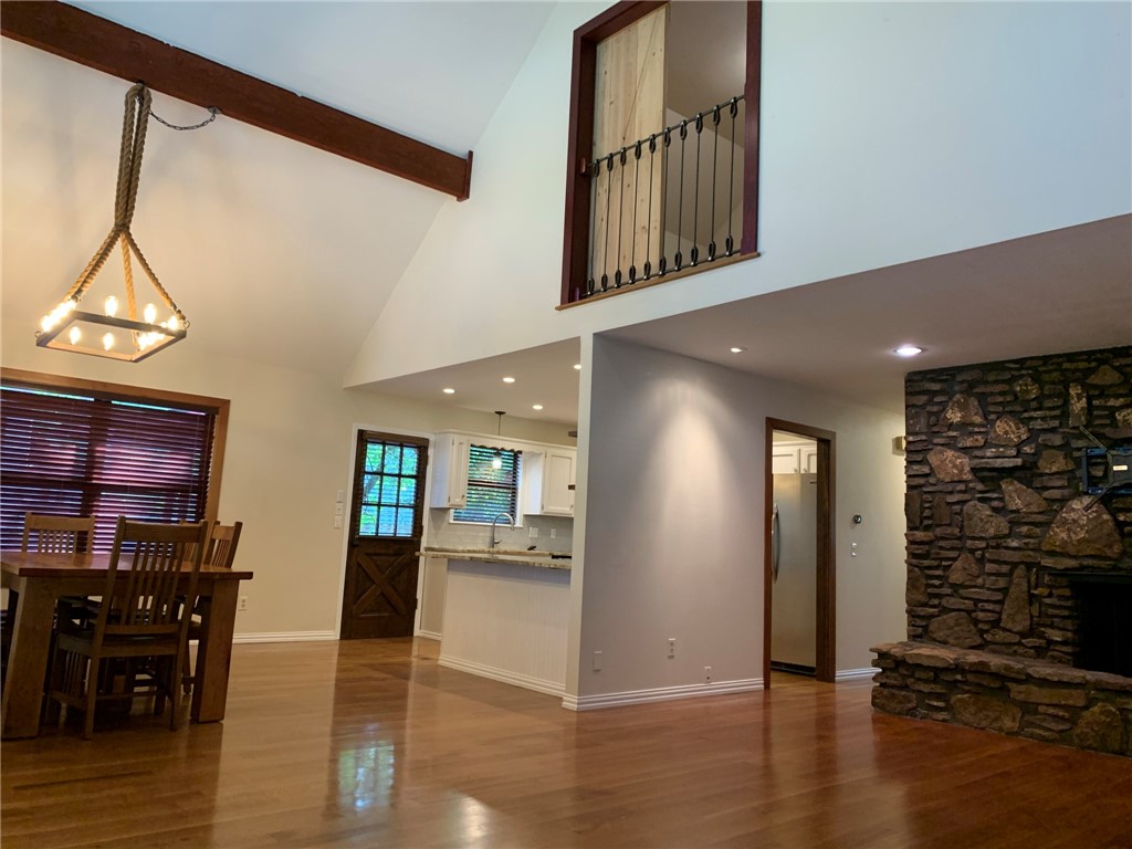 Rural Oaks Sub Rogers - Residential Lease