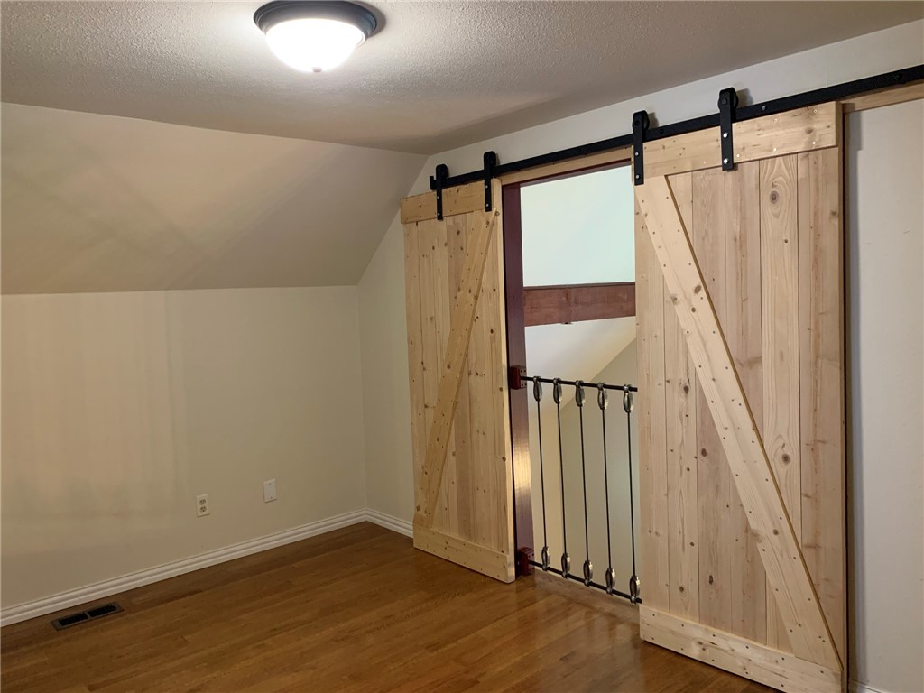 Rural Oaks Sub Rogers - Residential Lease