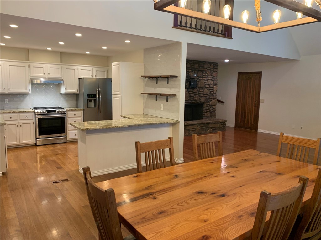 Rural Oaks Sub Rogers - Residential Lease