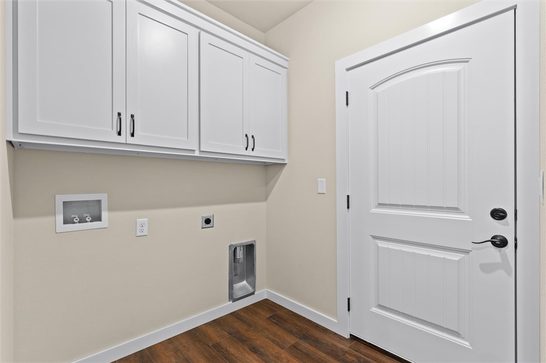 WITHROW OAKS SUBDIVISION - Residential