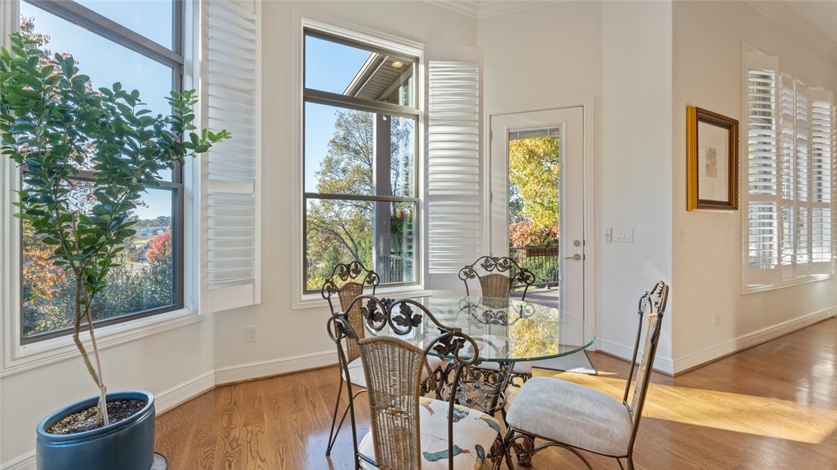 Shadow Valley Ph Vi Rogers - Residential