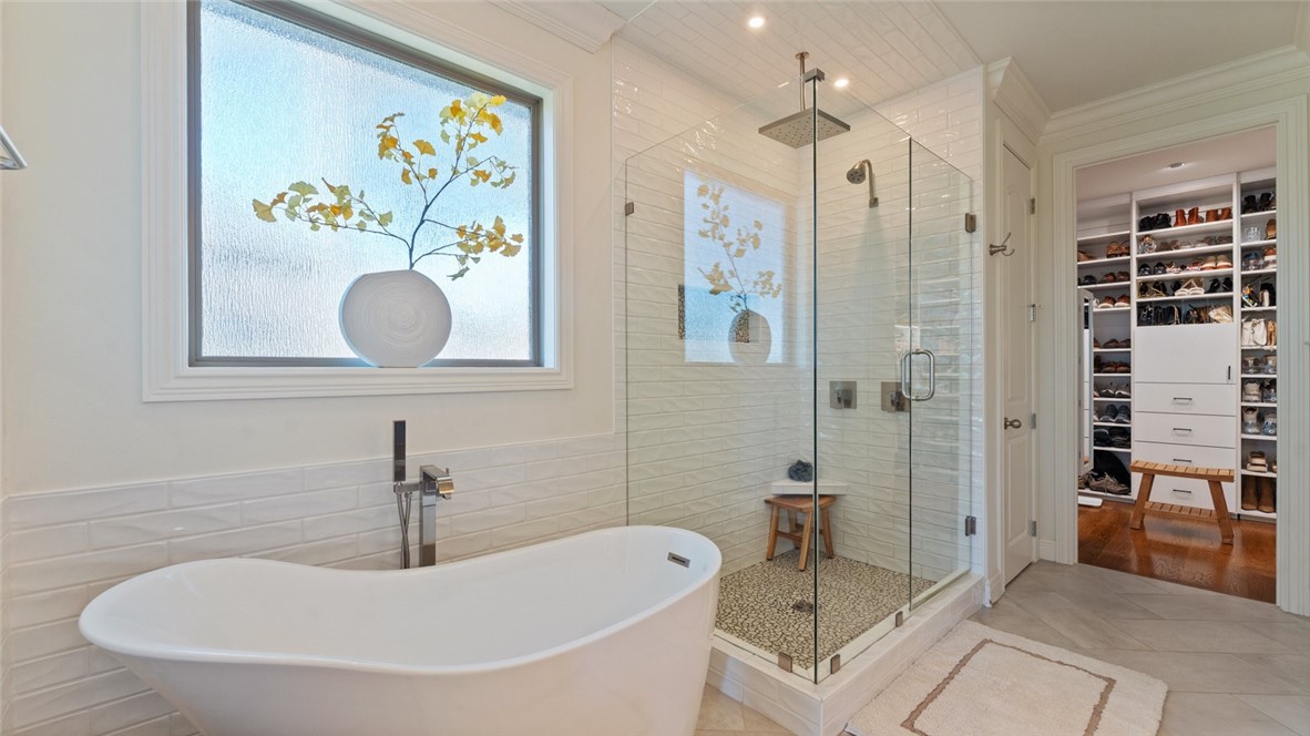 Shadow Valley Ph Vi Rogers - Residential