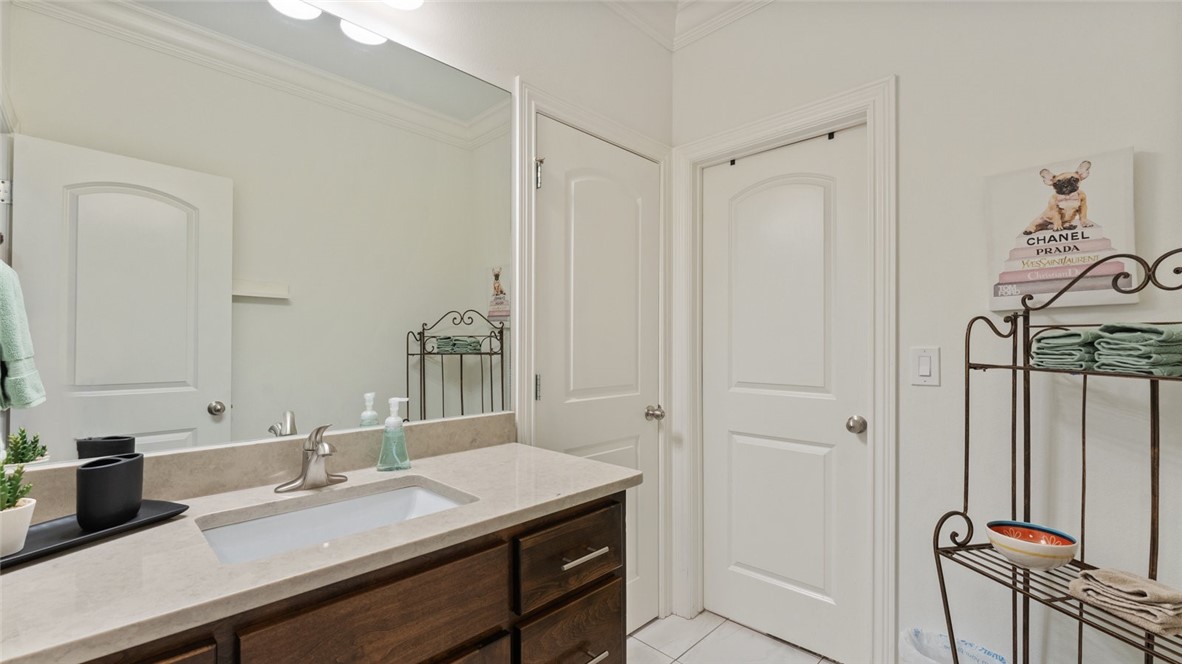 Shadow Valley Ph Vi Rogers - Residential