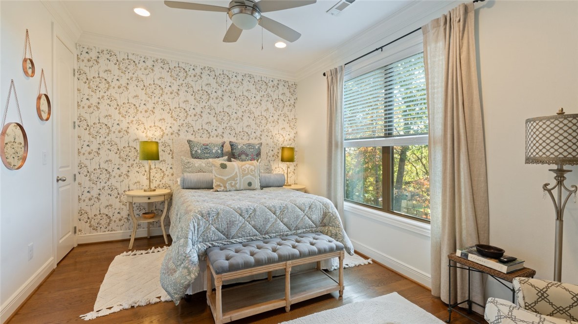 Shadow Valley Ph Vi Rogers - Residential