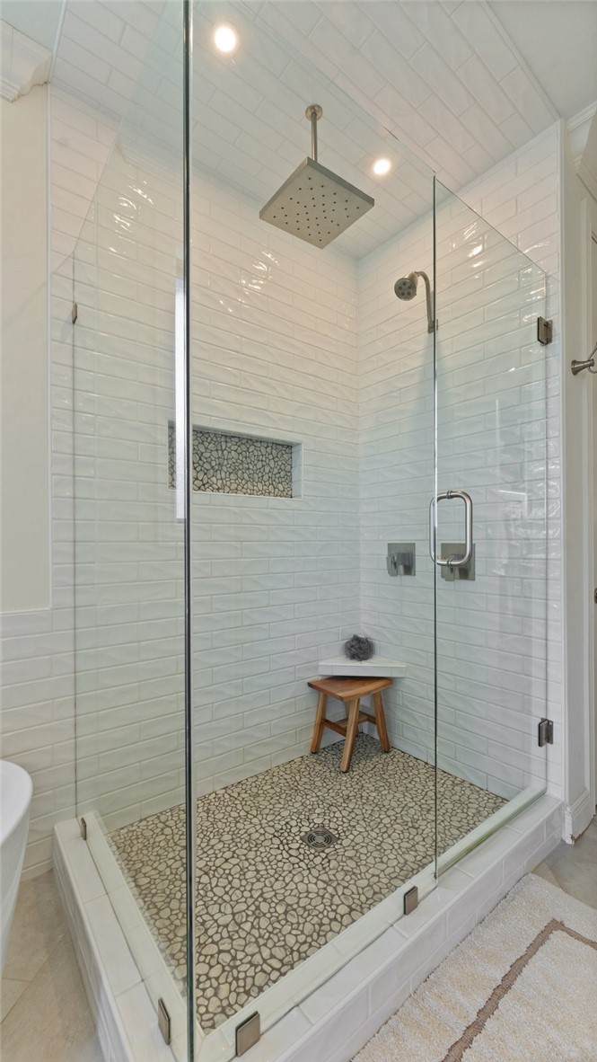 Shadow Valley Ph Vi Rogers - Residential