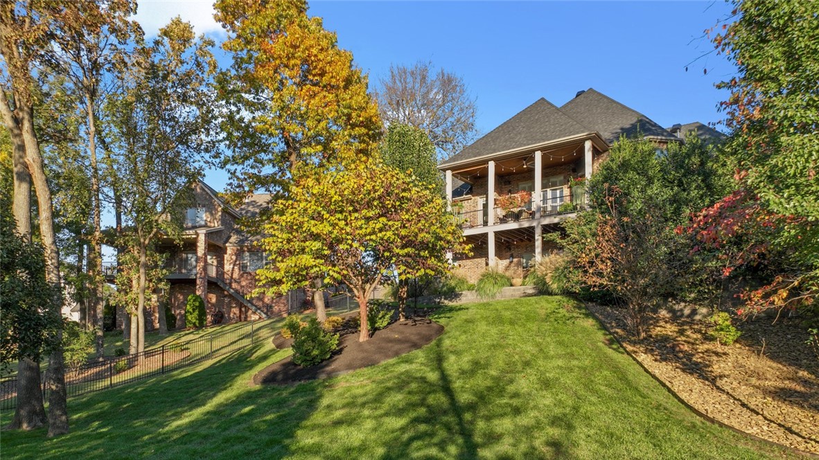 Shadow Valley Ph Vi Rogers - Residential