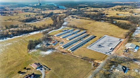 11013 Wpa Road Gentry AR 72734