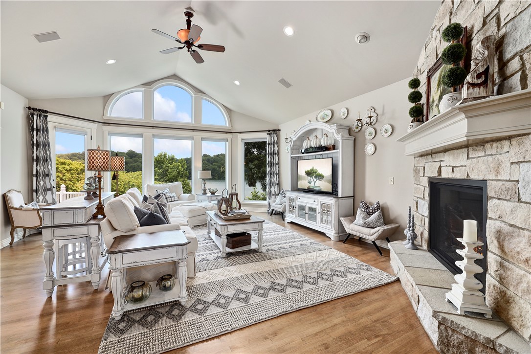 Mayfair Sub Bvv - Residential