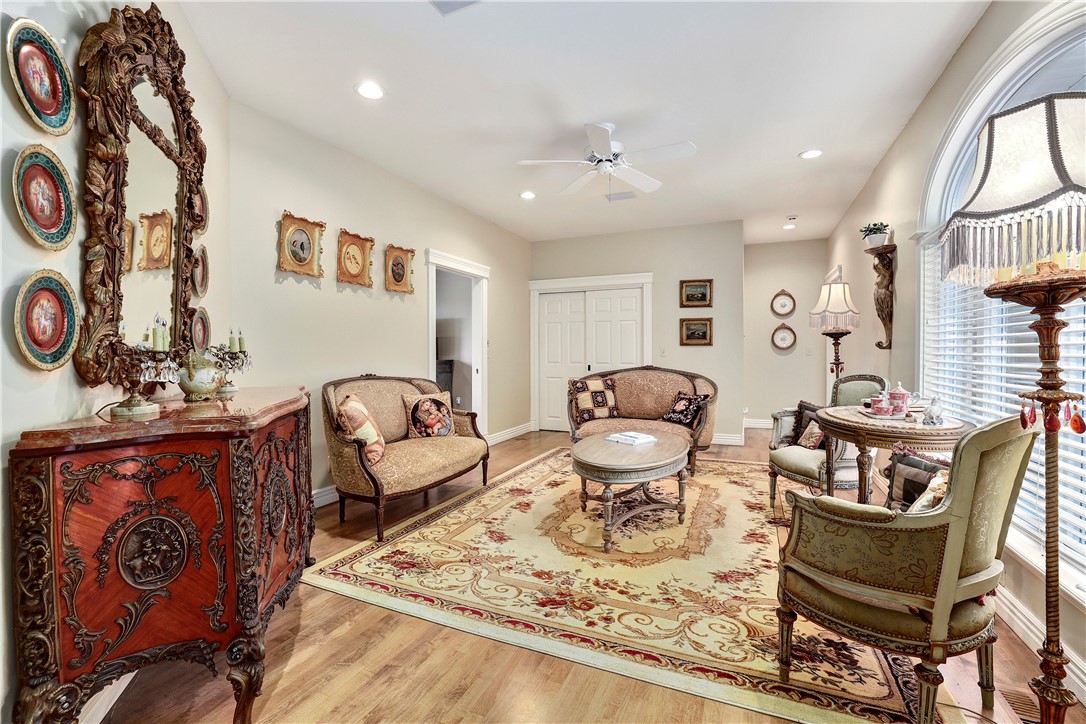 Mayfair Sub Bvv - Residential