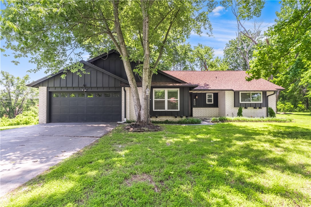 Summit Heights Rogers - Residential