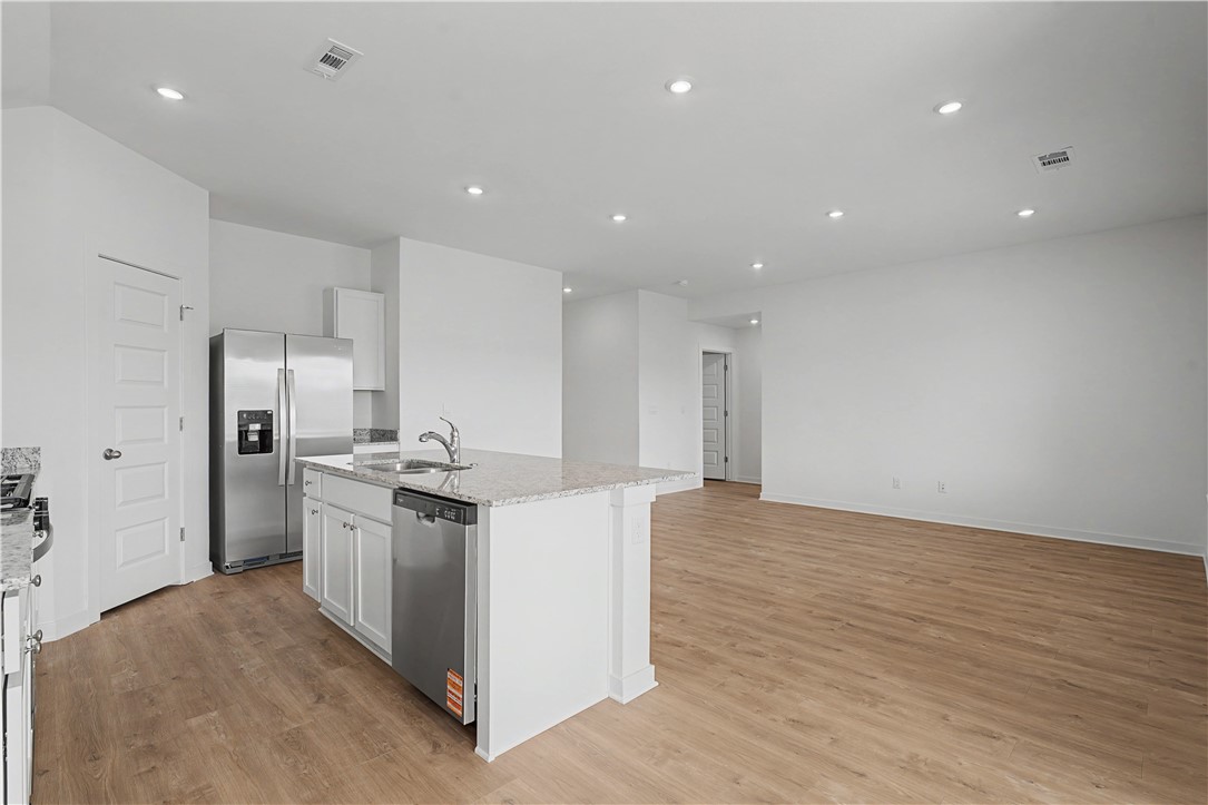 West Wind, Phase 1 - Residential Lease