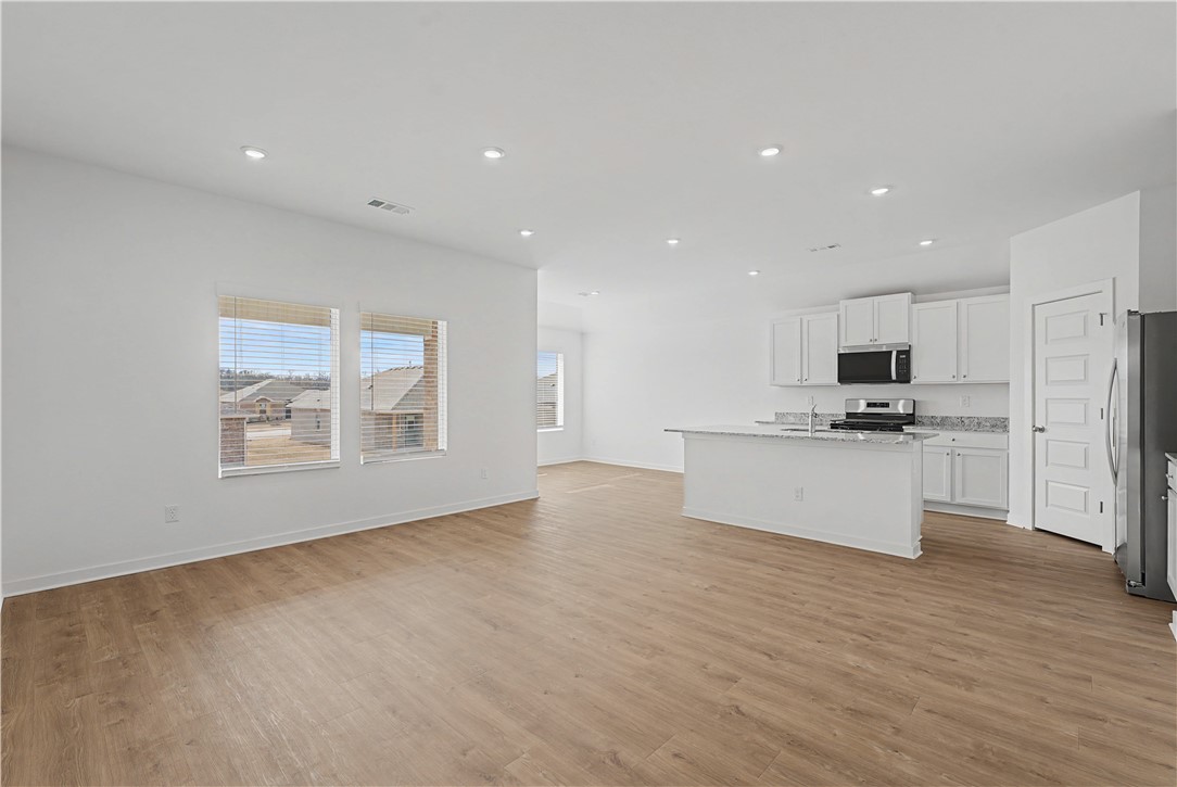 West Wind, Phase 1 - Residential Lease