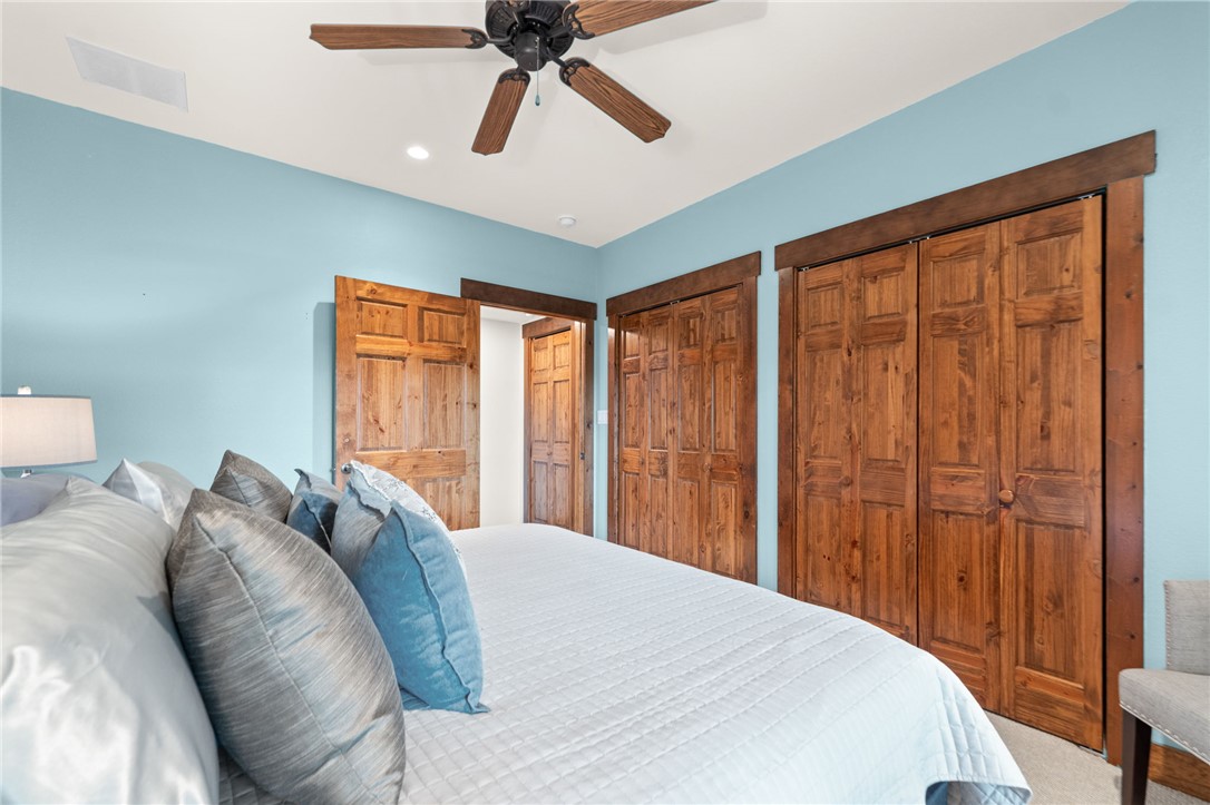 Unit 11, Holiday Island - Residential