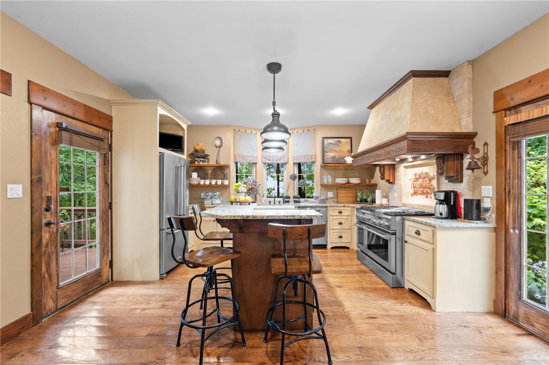 Unit 11, Holiday Island - Residential