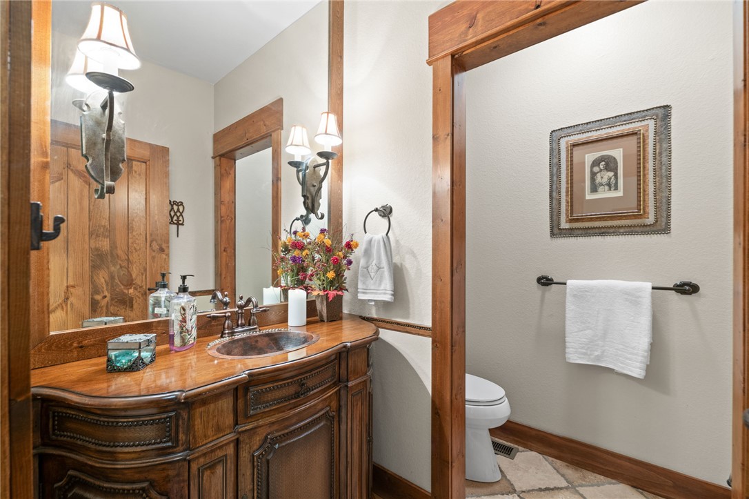 Unit 11, Holiday Island - Residential