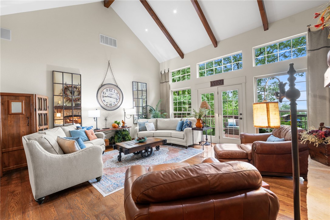 Unit 11, Holiday Island - Residential