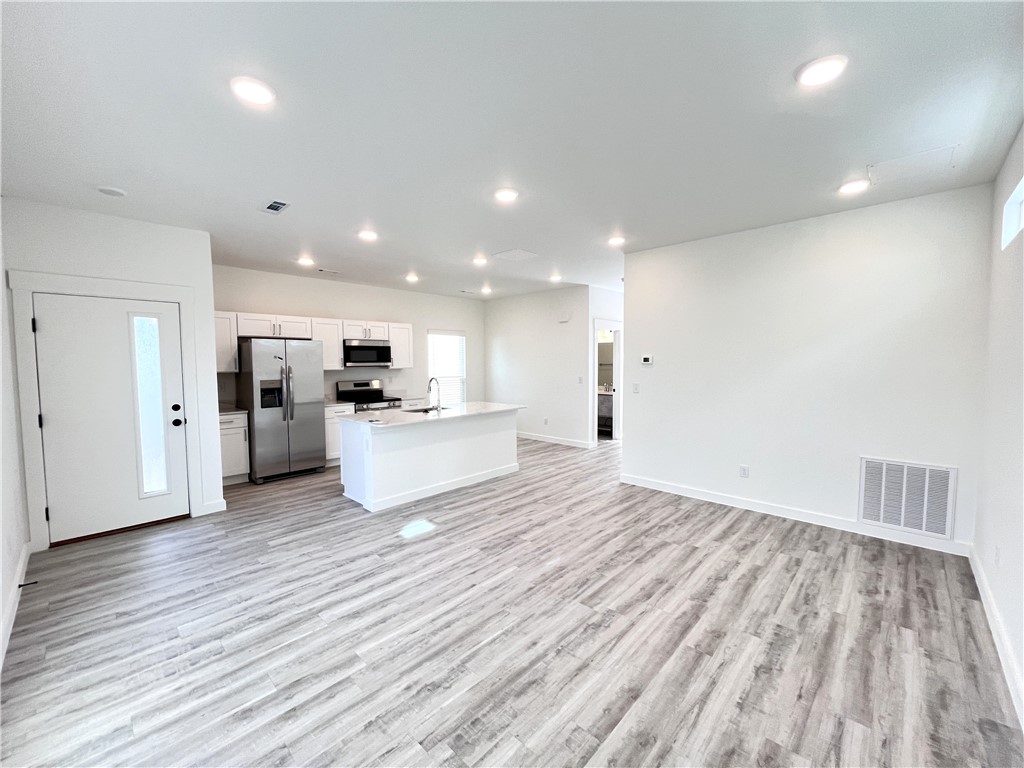 FEATHERSTON VILLAGE PH 2-CENTERTON - Residential Lease