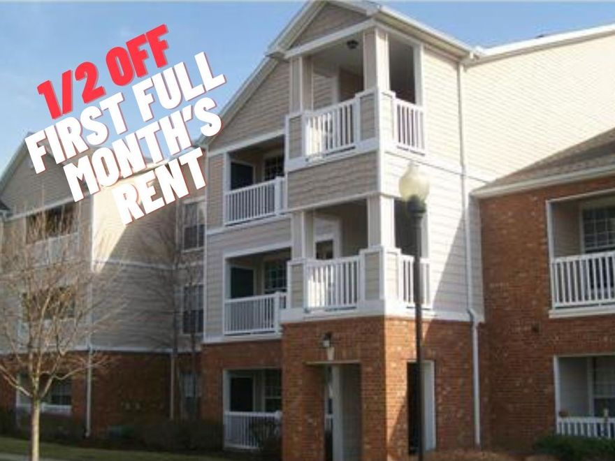 Special: 1/2 off first full month’s rent! Luxury living in this stunning 990 sq ft 2-bedroom, 2-bath condo featuring vaulted ceilings, a modern kitchen with stainless steel appliances and granite counters, plus a private balcony with outdoor storage. Enjoy access to The Reserve’s community amenities, including a resort-style pool, 24-hour fitness center, Wi-Fi café, billiards room, basketball court, clubhouse, clothes care center, and outdoor grill pavilion. Conveniently located near I-49 and Northwest Arkansas Mall.**$250 non-refundable pet deposit **