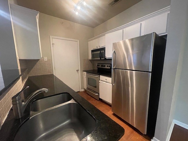 The Reserve at Steele Crossing - Residential Lease