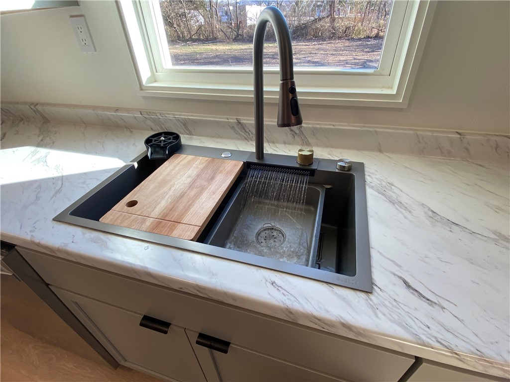 Fayetteville Outlots - Residential Lease