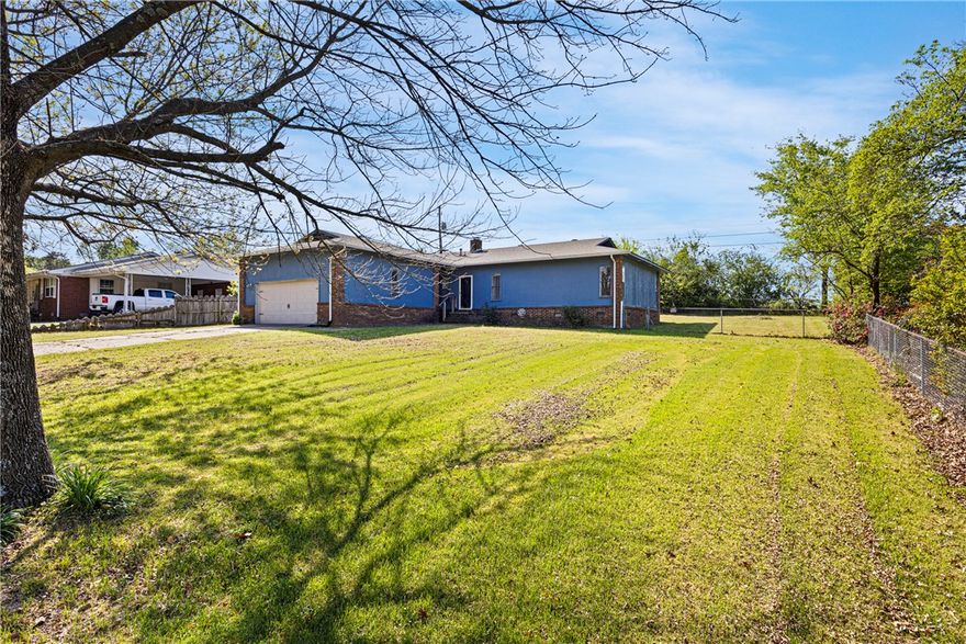 elcome to 302 E Date Street in Russellville! This 3 bedroom, 2 bathroom home offers 1,548 square feet of comfortable living space in the desirable Center Valley Elementary zone. With a two-car garage and a fully fenced yard, there’s room to relax both inside and out. Interior updates include fresh paint and modern flooring, giving the home a clean and inviting feel. Conveniently located with quick access to I-40, commuting or running errands is easy from this central spot. A great blend of comfort, location, and value—come see all this home has to offer!