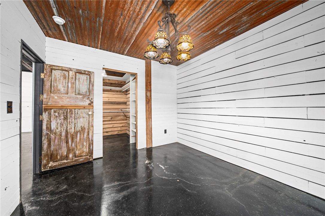 13-19-32-RURAL - Residential