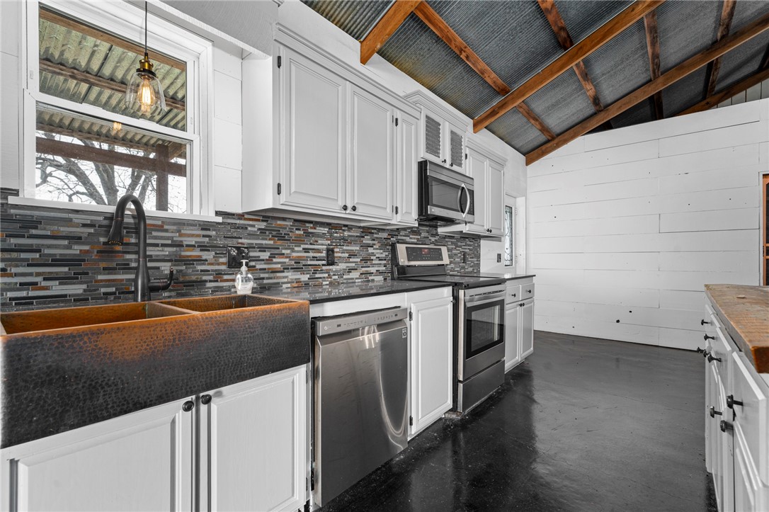 13-19-32-RURAL - Residential