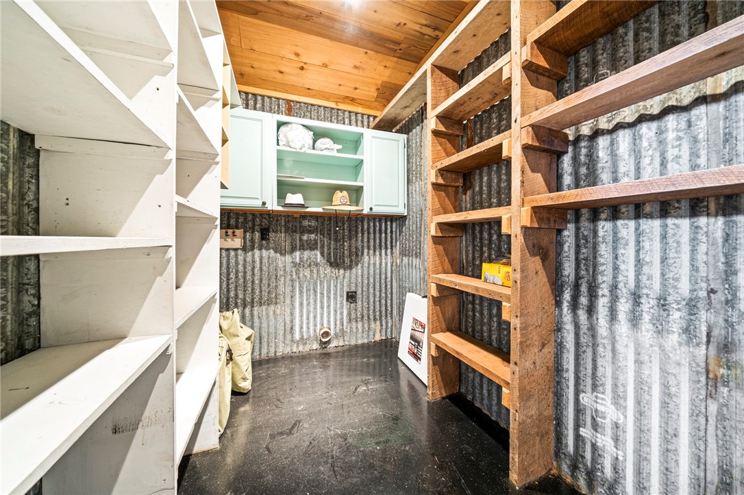 13-19-32-RURAL - Residential