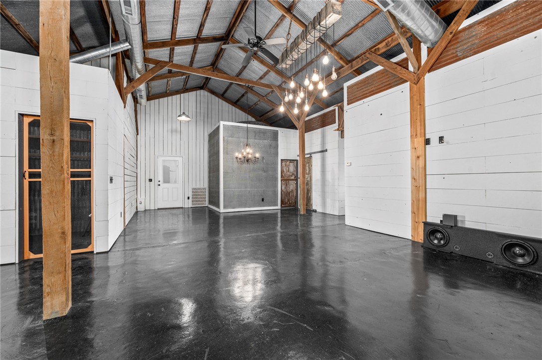 13-19-32-RURAL - Residential