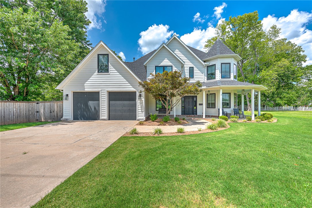 Walkable Bentonville Square lifestyle, just steps from Crystal Bridges. Situated on .31 acres Fully Furnished "Turn Key" opportunity to lease this newly remodeled home. 2023 New Windows, Paint, Flooring ( hardwood and carpet) This home could offer a 6th bedroom if needed and separate office space. Beautifully styled with an open floor plan and amazing entertaining areas. Owner will cover the cost of yard maintenance and Pool maintenance. Backyard offers a large outdoor Kitchen under cover with heat lamps and outdoor fireplace, stunning pool and sports court.