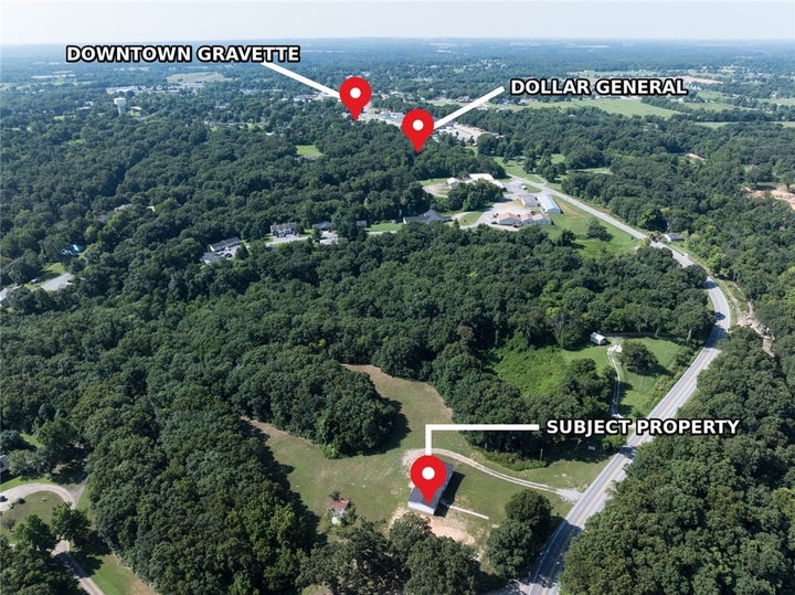 Photo 1 of 28 — 1546 1st Avenue, Gravette, AR 72736