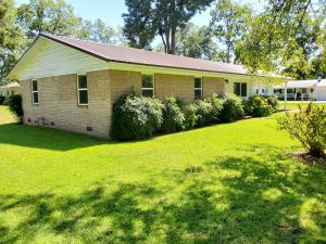 An old house that has been made new! Everything inside this charming house has been remodeled, down to the floors and all the way to the ceilings. You won't find a better updated house in downtown Dardanelle, come by and see it today!!
