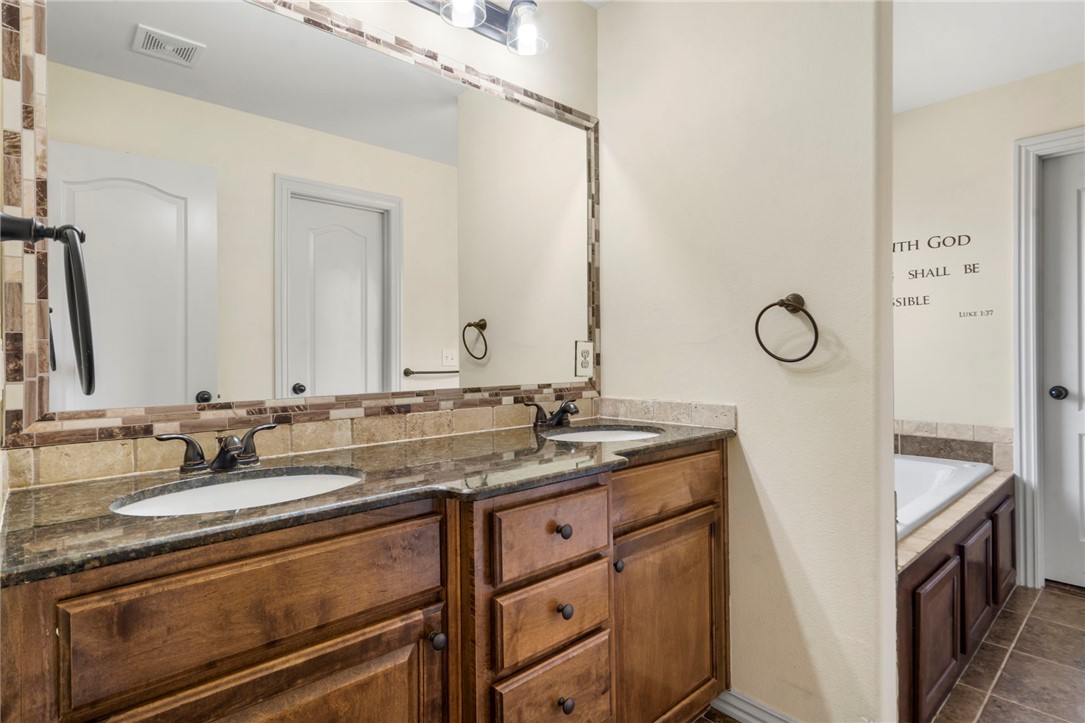 RIVERWALK FARM EST PH II-BENTONVILLE - Residential