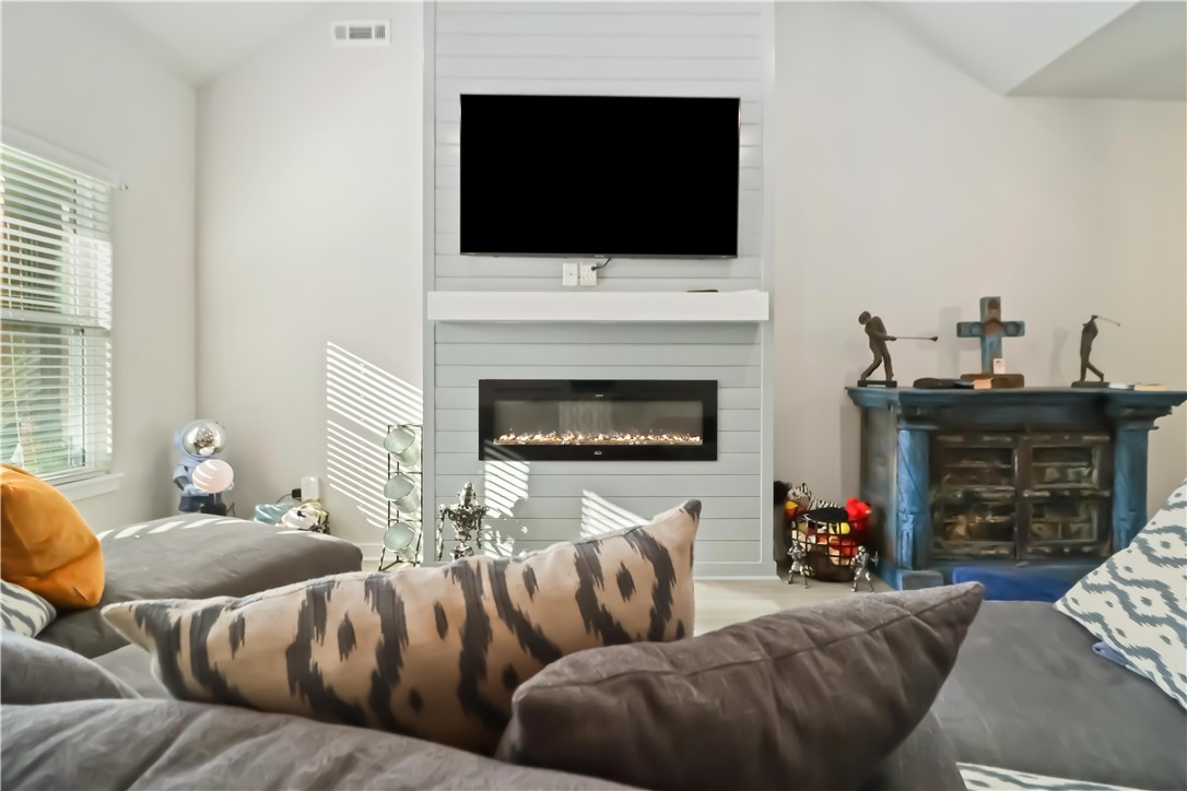 Longview Sub Bvv - Residential