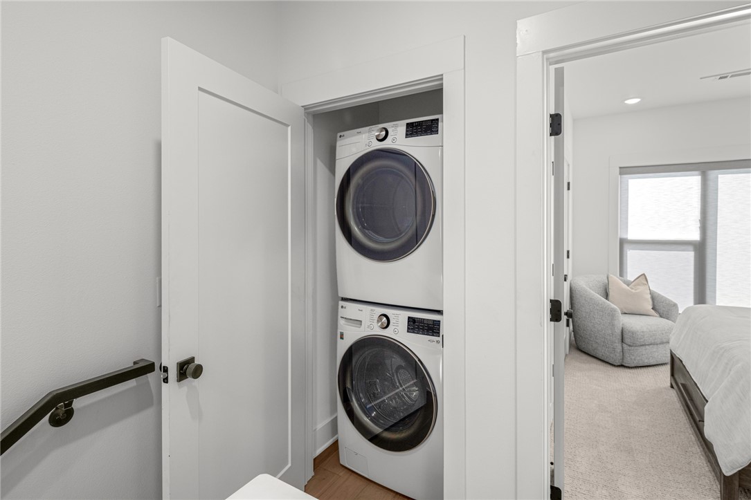 T J Hollands Sub Bentonville - Residential