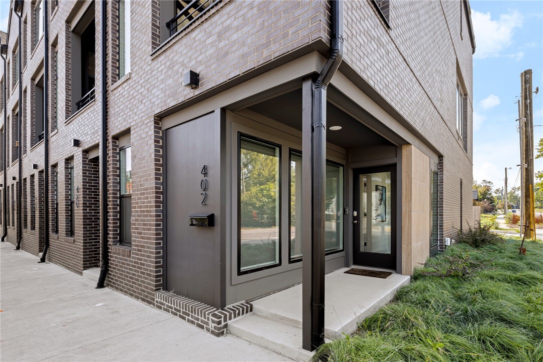 T J Hollands Sub Bentonville - Residential