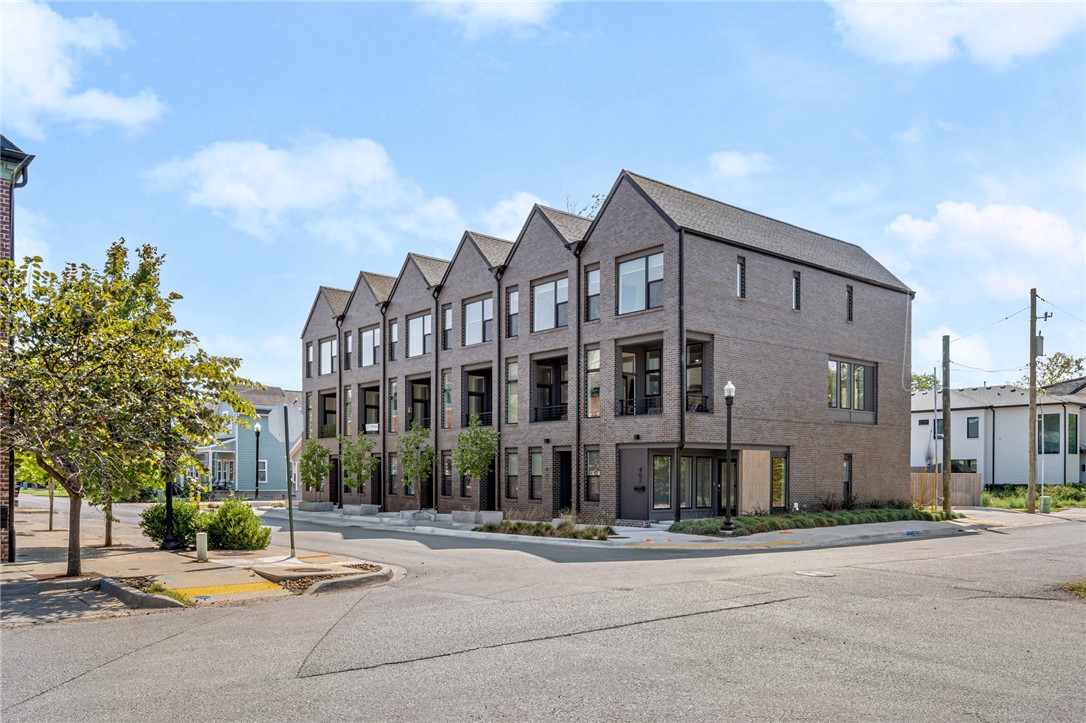 T J Hollands Sub Bentonville - Residential