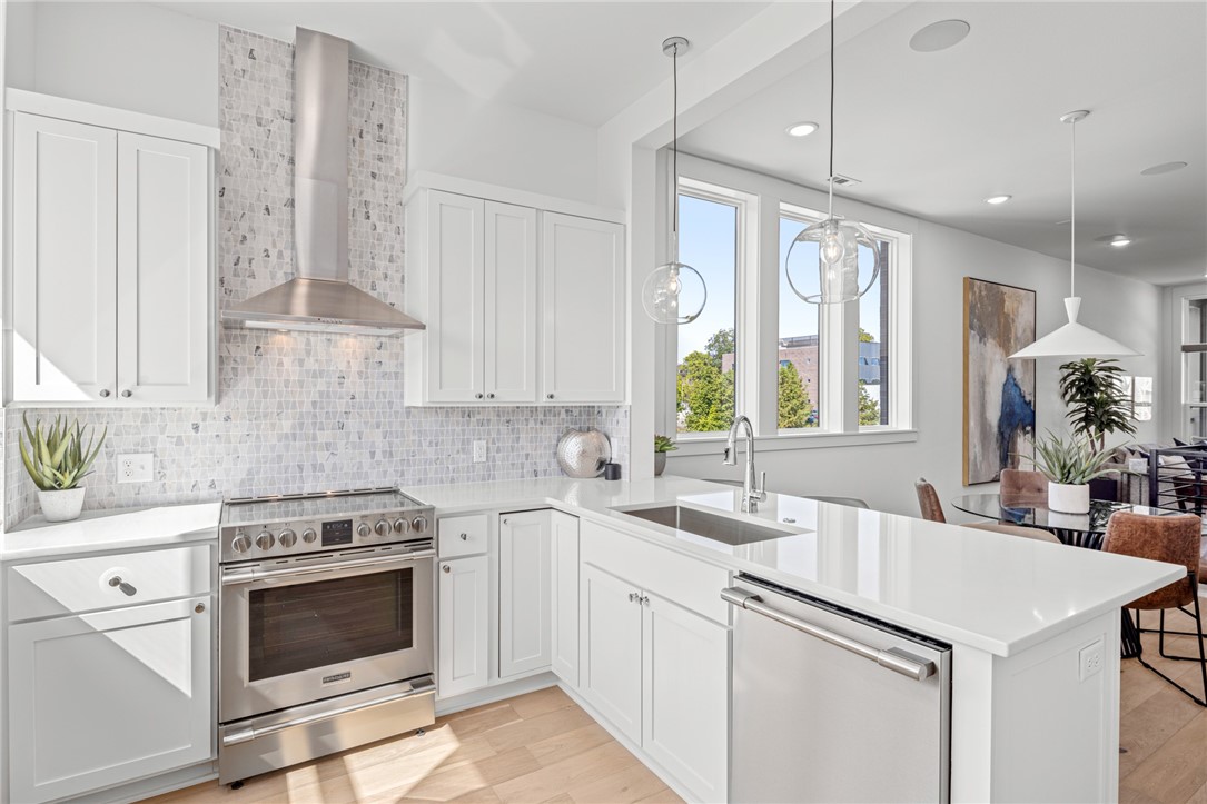 T J Hollands Sub Bentonville - Residential