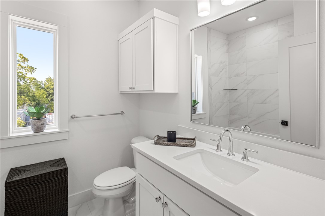 T J Hollands Sub Bentonville - Residential