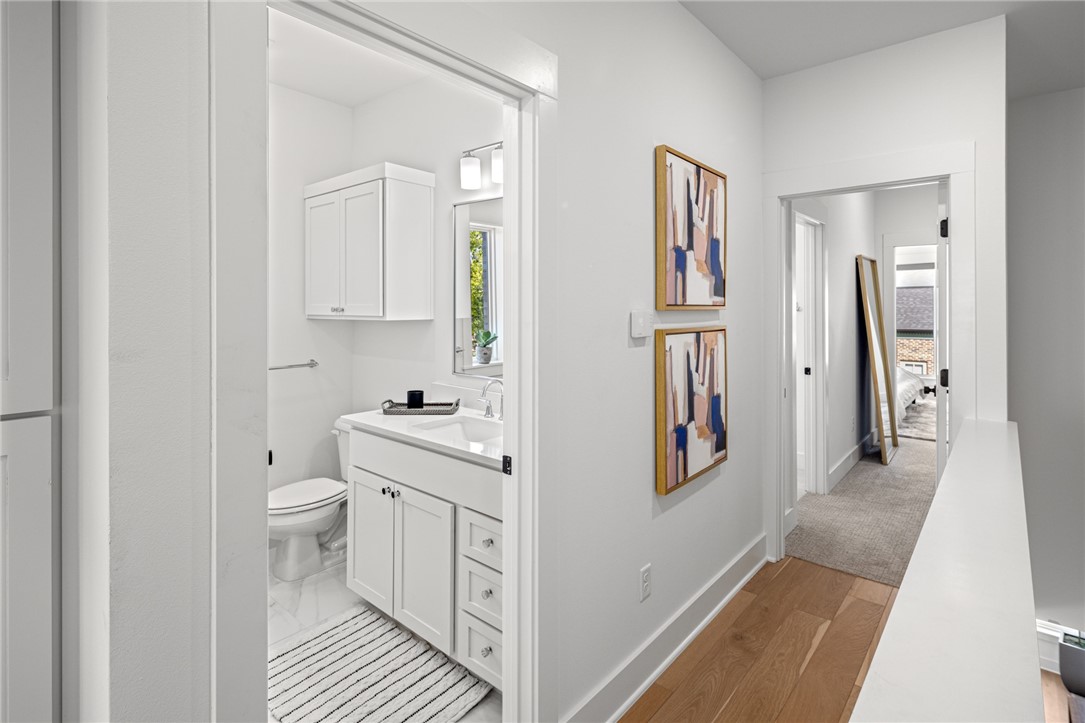 T J Hollands Sub Bentonville - Residential