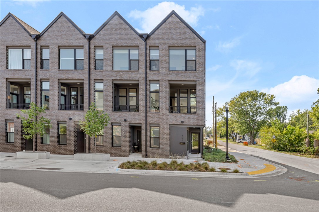 T J Hollands Sub Bentonville - Residential