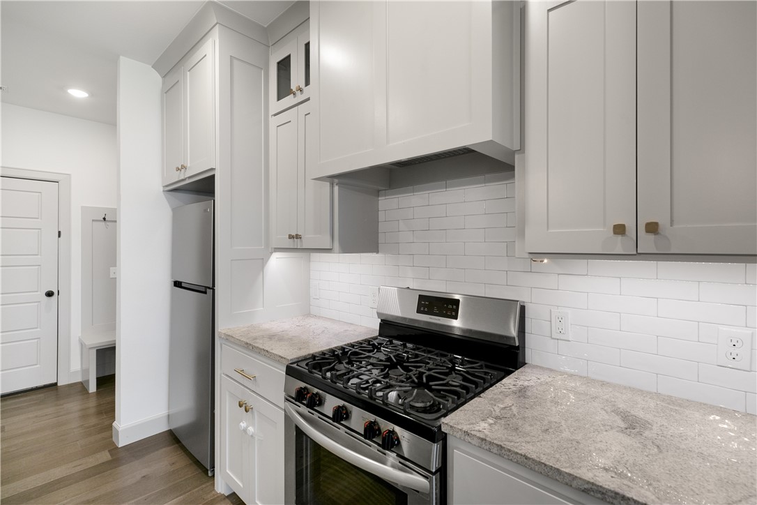 HAZELTON HEIGHTS PH 1-PEA RIDGE - Residential Lease