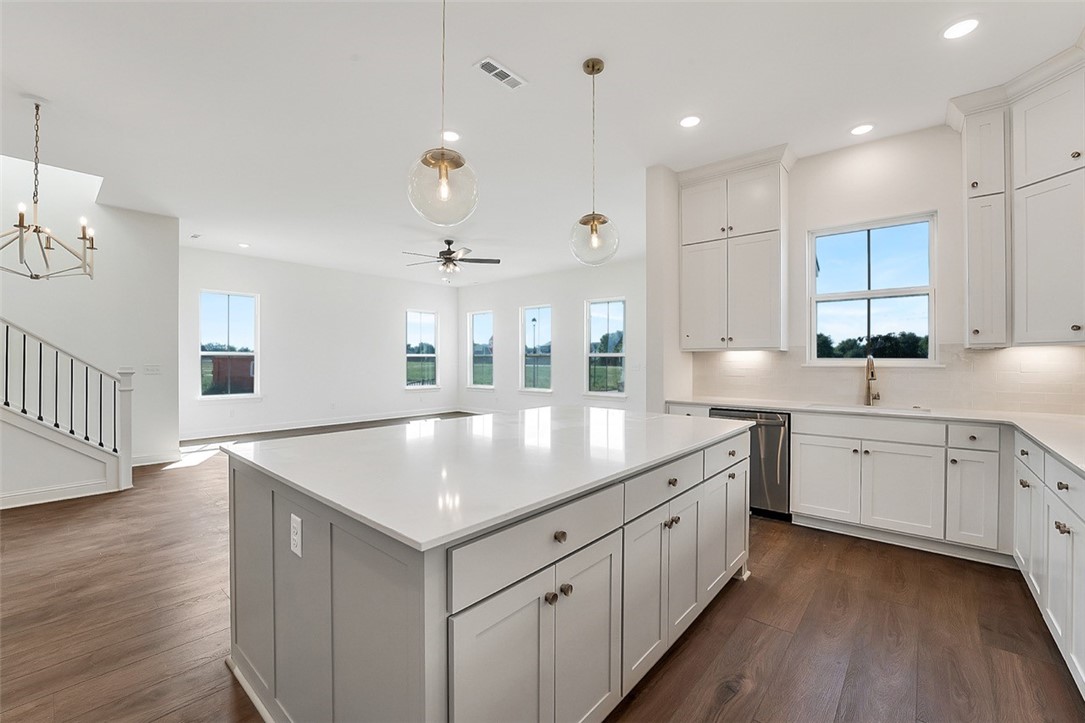 Cottages At The Park Ph Iii Springdale - Residential