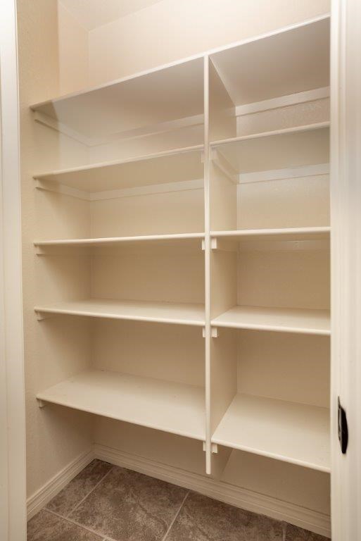 Garrett Road Sub Rogers - Residential Lease