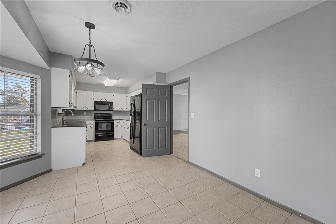 BROADMORE ACRES S/D - Residential