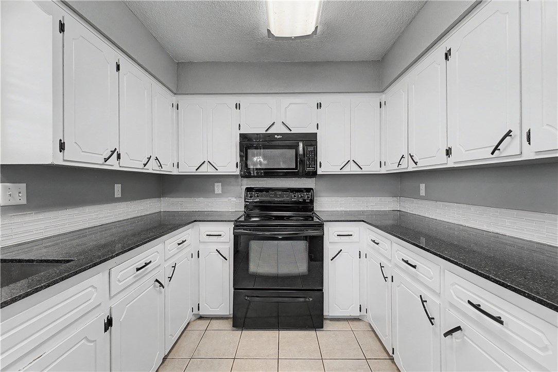 BROADMORE ACRES S/D - Residential