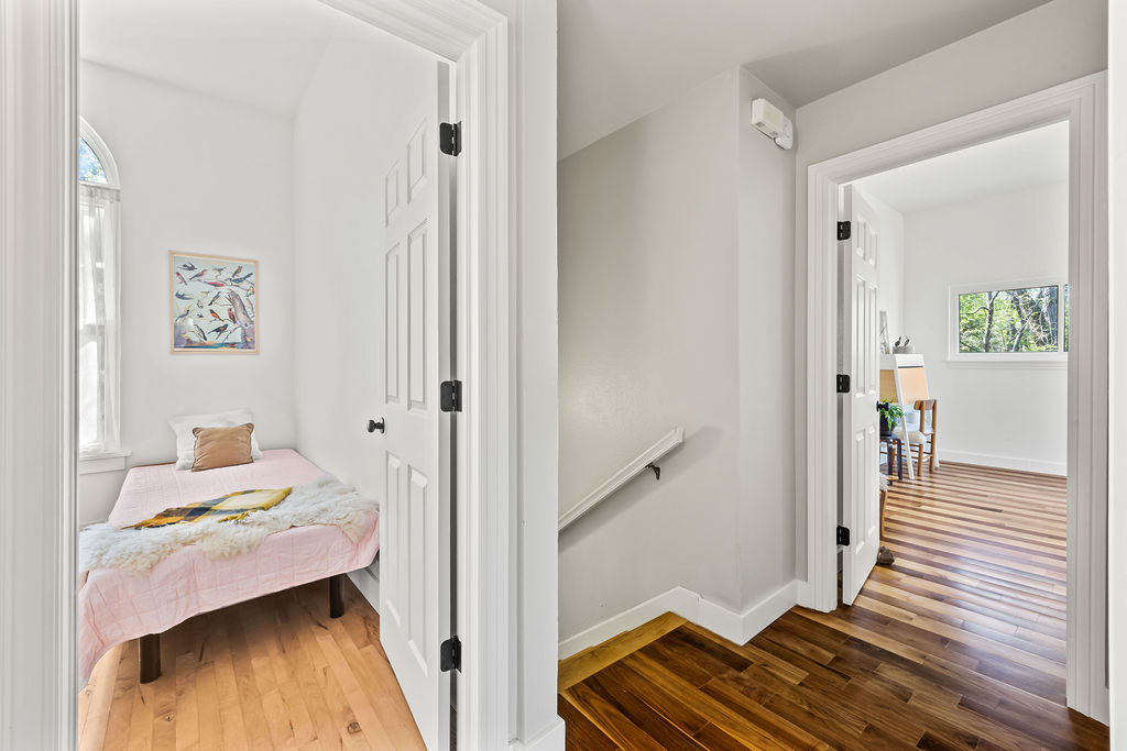 Sunset Woods - Residential