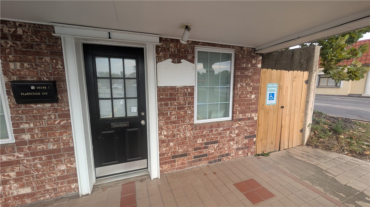 Fayetteville Outlots - Commercial Lease