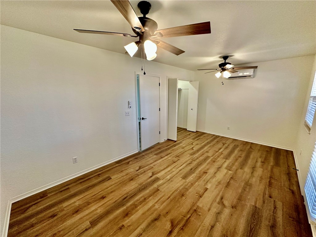 ELM TREE CENTER SUB-BENTONVILLE - Residential Lease